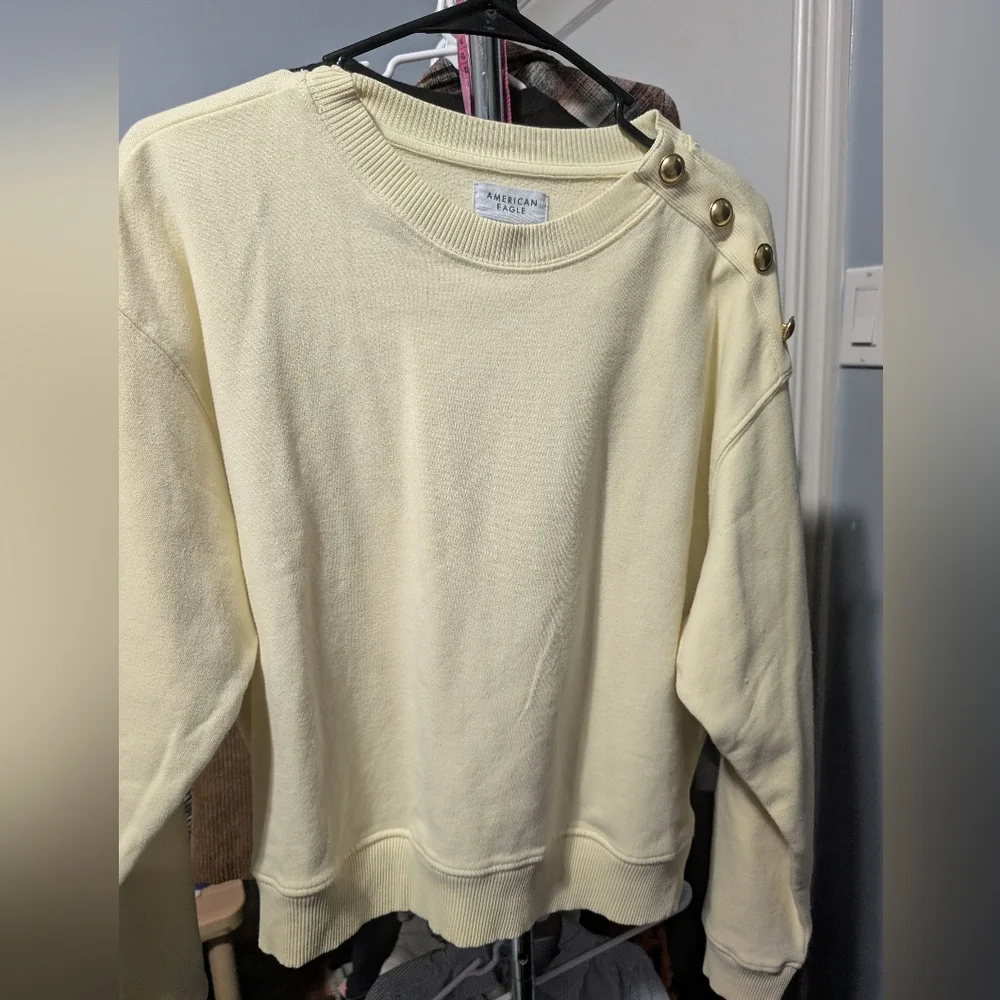 Sweater - Picture 1 of 4